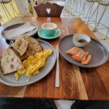 Agora And Brunch Nourriture