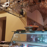 Antonia Petiscos À l'intérieur