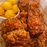 Moona Chicken Nourriture