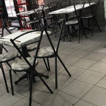 Café Koln À l'intérieur