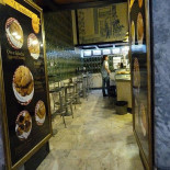 A Tendinha Do Rossio À l'intérieur