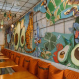 Avocado House Lisbon Dentro
