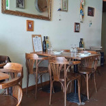 Al Tapas Dentro