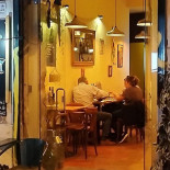 Al Tapas Dentro