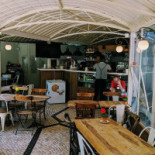 Esplanada Cafe Exterior