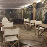 Laréu À l'intérieur