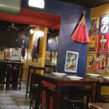 Tapas 52 Exterior