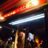 Tapas 52 Exterior