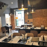 Spice Hut- Indiano À l'intérieur
