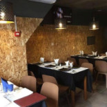 Spice Hut- Indiano À l'intérieur