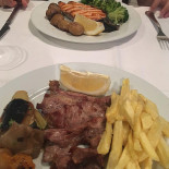 Moma Grill Comida