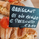 Cantinho 75 Nourriture