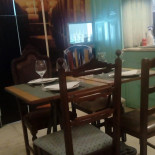 Uma Marisqueira (r. Do Comércio À l'intérieur