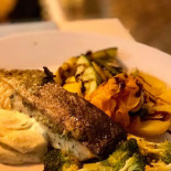 Uma Marisqueira (r. Do Comércio Nourriture