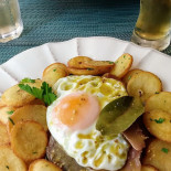 Uma Marisqueira (r. Do Comércio Nourriture