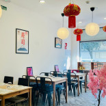 Akami Sushi À l'intérieur