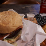 Mother Burger Nourriture