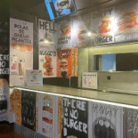 Mother Burger À l'intérieur