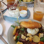 Raffi's Bagels Comida