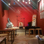 La Sharada inside