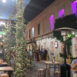El Chanta À l'intérieur