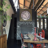 1300 Taberna Extérieur