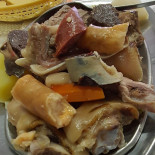 O Canela Comida