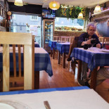 Universal Comida Tradicional Portuguesa À l'intérieur