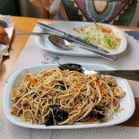 Hong Yun Ge (pho-lin) Comida