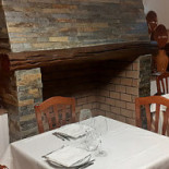 Taberna Tintos E Petiscos Dentro
