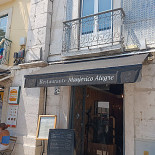 Manjerico Alegre Wine Shop Exterior
