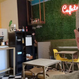 Cafeteira Da Vila À l'intérieur