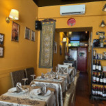 Sukhothai Dentro