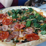 Romanza Pizzaria food