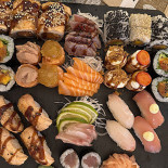Suki Sushi Cafe Nourriture