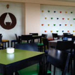 Conta Gotas Cafe Snack À l'intérieur
