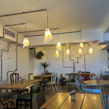 Jay's Brunch Caffe Dentro