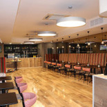 Pizzaria Celeste inside