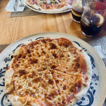 Pizzaria-rotunda Comida