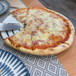 Pizzaria Restaurante A Milaneza Comida