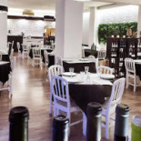 Mazeda À l'intérieur