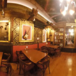Damabrigo À l'intérieur