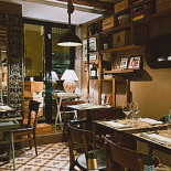 Sora Lella À l'intérieur