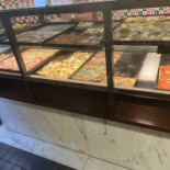 Pizza A Pezzi À l'intérieur