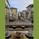 Historial Cafe Außen