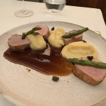 Porter Bistro Food