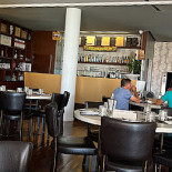 D'avental À l'intérieur