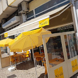 Cafe Rainha Outside