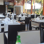 All Beef À l'intérieur