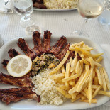 Outurela Nourriture